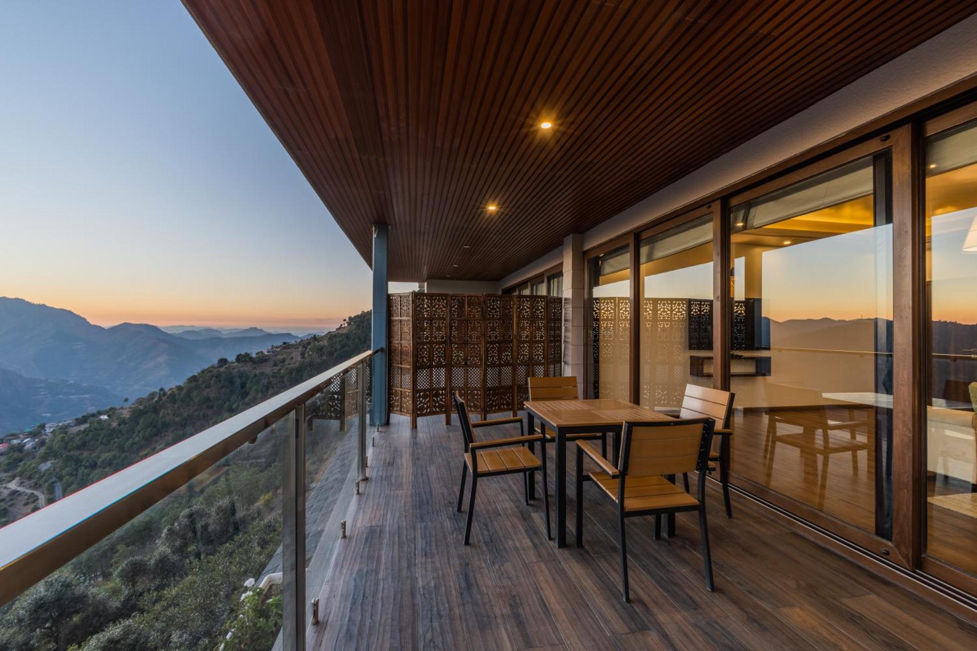The Manor Luxury Apartments, Shimla Mashobra Exteriör bild