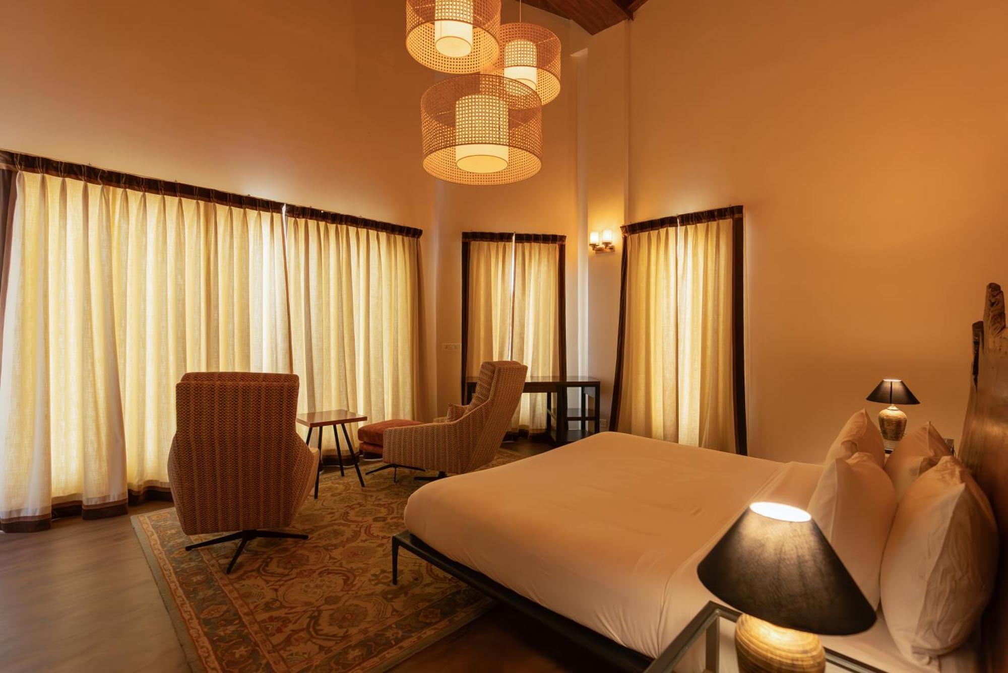 The Manor Luxury Apartments, Shimla Mashobra Exteriör bild