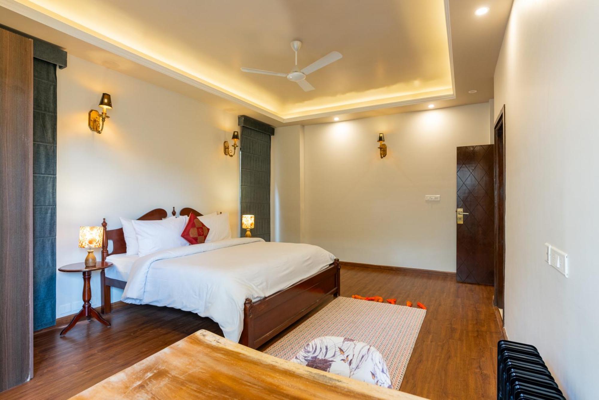 The Manor Luxury Apartments, Shimla Mashobra Exteriör bild